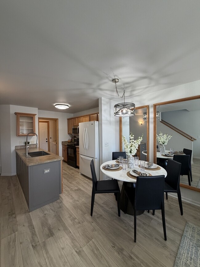 Photo - 574 Killarney St