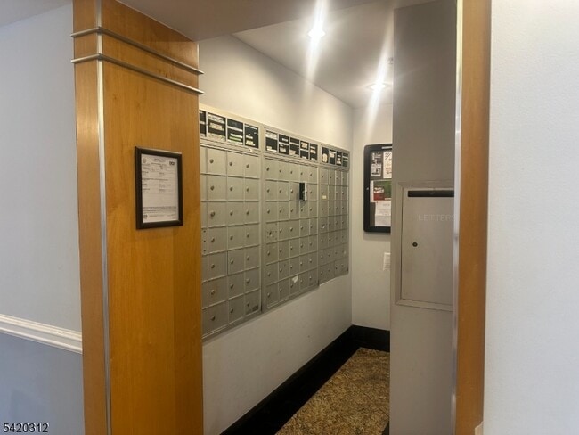 Photo - 70 S Munn Ave Unidad 212