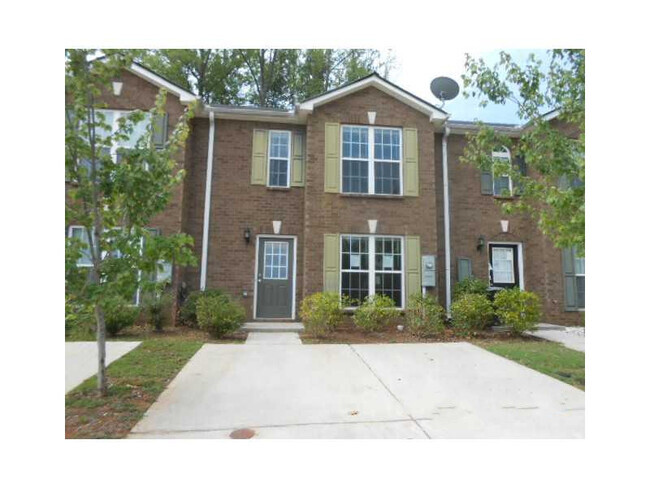 Building Photo - 2437 Piering Dr Rental