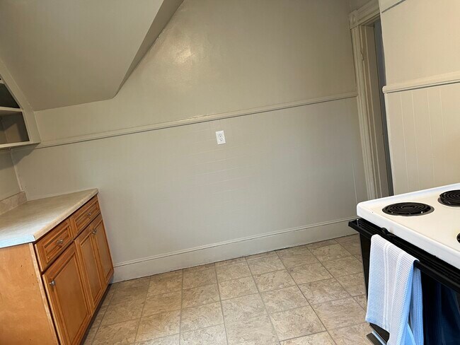 Photo - 236 Euclid Ave Unidad 2