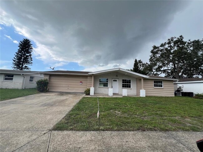 Photo - 7315 Brentwood Dr House