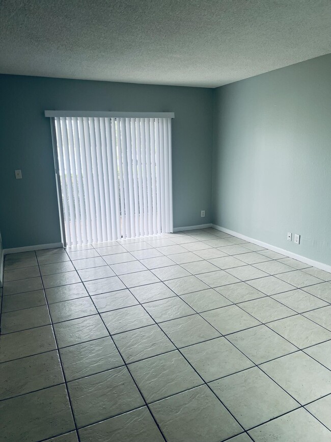 Photo - 1564 SE Royal Green Cir Unit U-103