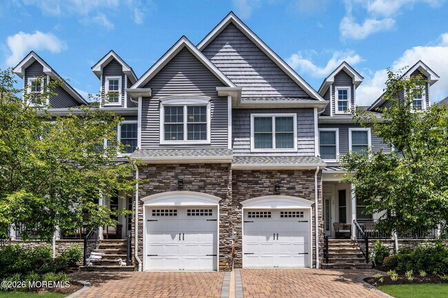 57 McCormick Ave S