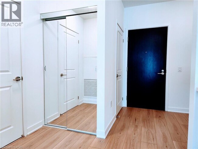 Photo - 2007 James St Unit 1805