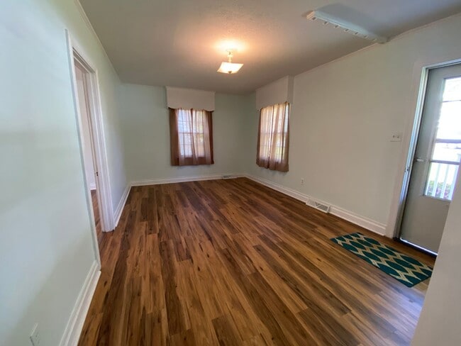 Photo - Beautiful 2 bed 1 bath in the heart of Alt...