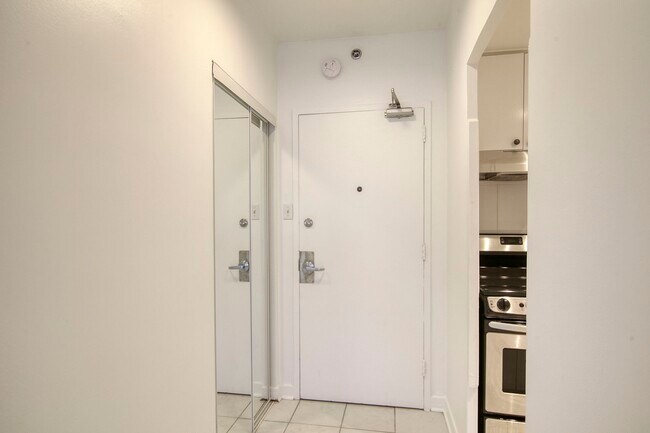 Photo - 3455 Rue Aylmer Unit 306