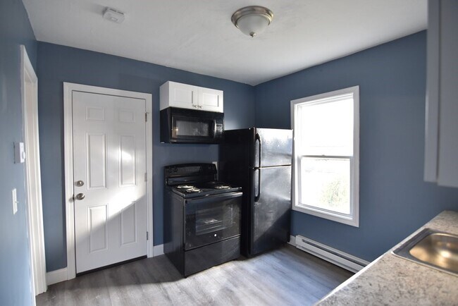 Photo - 66 Central St Unit 1