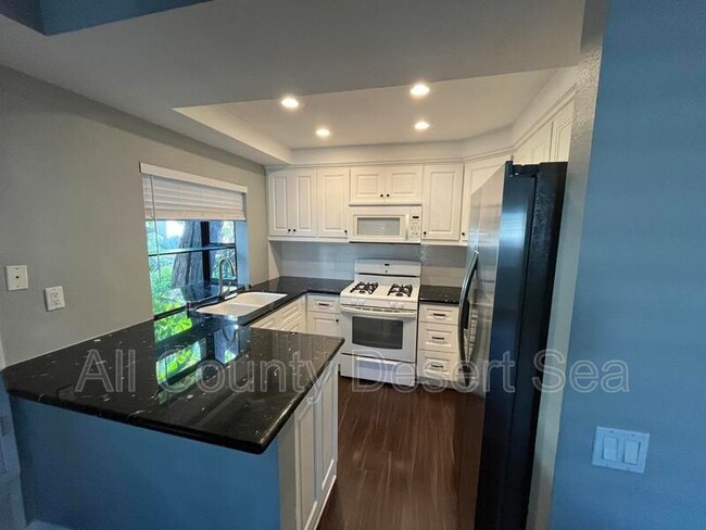 Photo - 4782 Tiara Dr Unidad #104