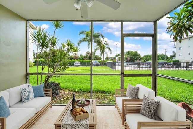 Palm Ridge Apartments