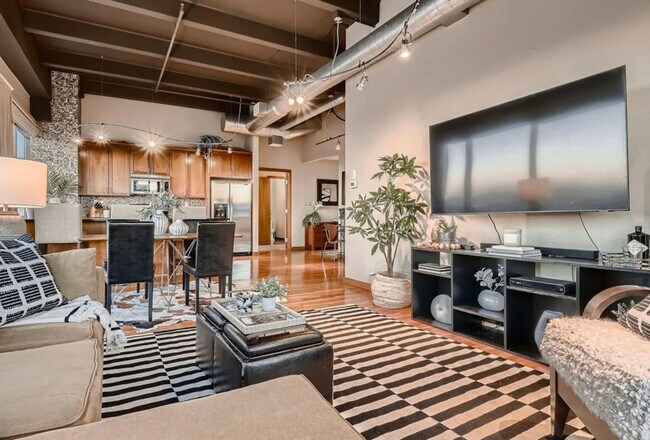 Photo - 100 Park Ave W Unidad 2106