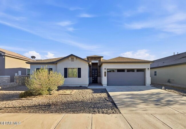 Building Photo - 14616 Tierra Burgos