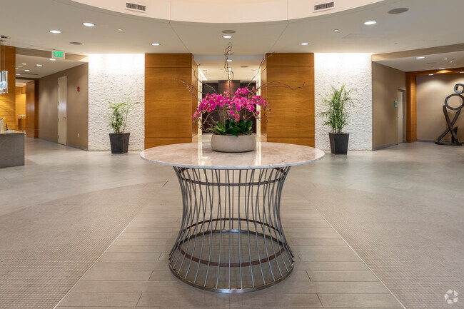 Lobby - Palisades of Towson Rental