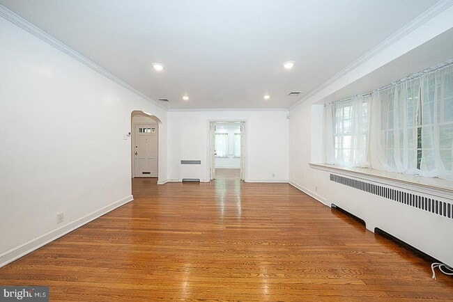 Photo - 714 Greythorne Rd