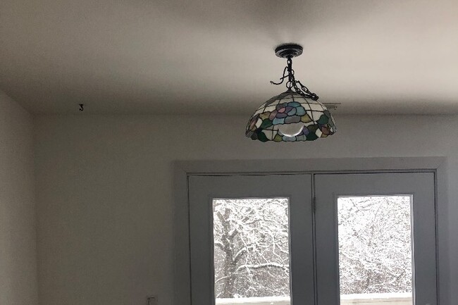 Photo - 320 Crestview Dr