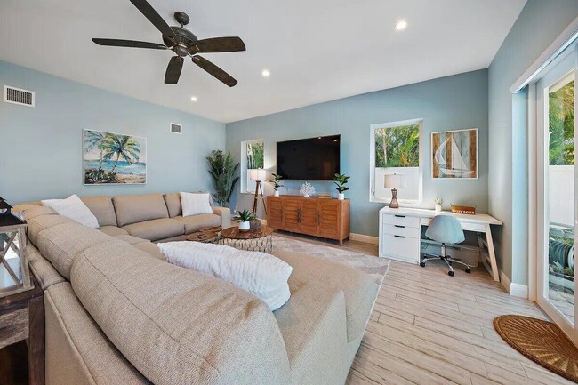 Photo - 500 Sunrise Way