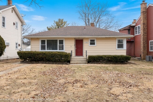 Building Photo - 820 Loomis St