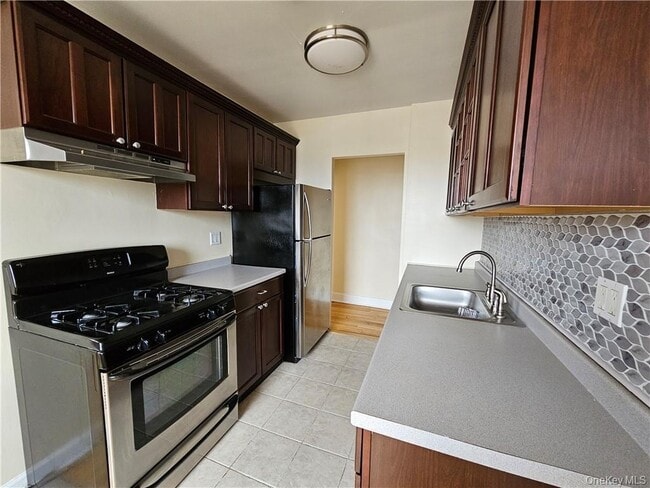 Photo - 7 Greenridge Ave Unit C7