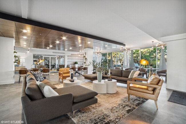 Photo - Lake Lucerne Towers