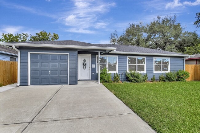 Photo - 1307 Belshire Rd