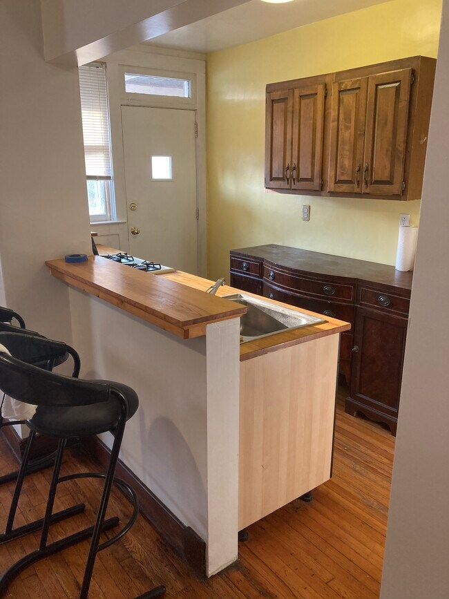 Photo - 3254 Dawson St