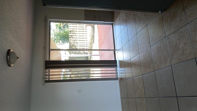 Photo - 5050 25th St S