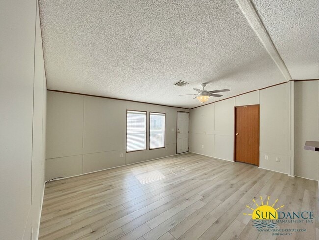 Photo - Great 3 Bedroom Mobile Home In Fort Walton Beach!