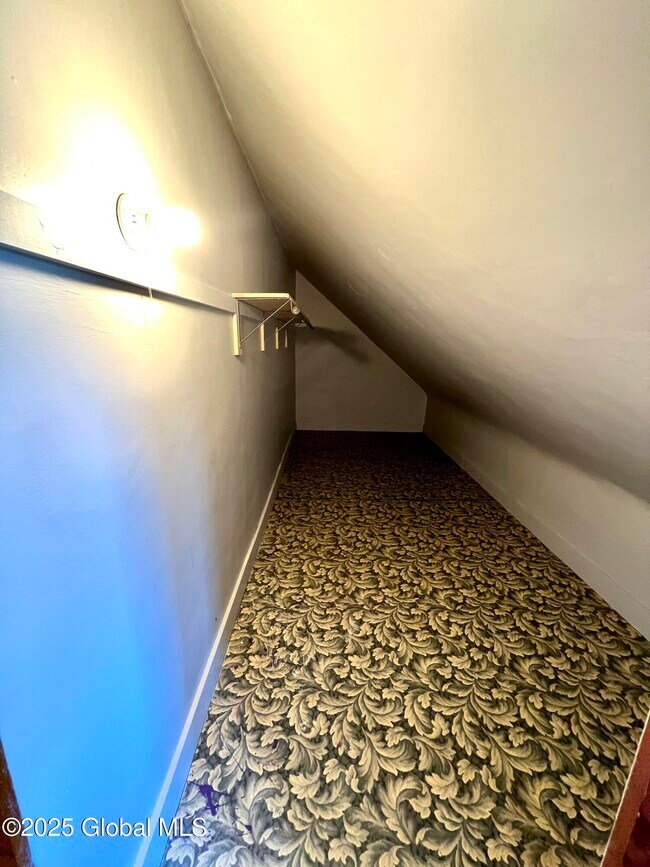 Photo - 40 Mathias Ave Unit Upstairs Apartment  2