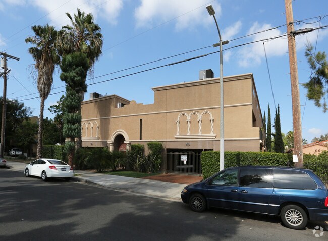 Photo - 6955 Baird Ave