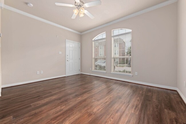 Photo - AUGUST PRE-LEASE!!!  Spacious 1 Bed, 1 Bat... Unidad 2901