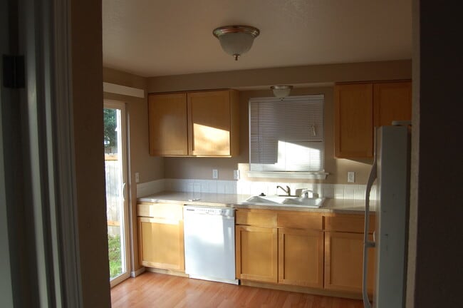 Photo - 3 108th St SE
