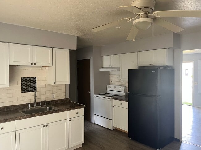 Photo - 3 Bedroom Duplex in Davenport Great Price