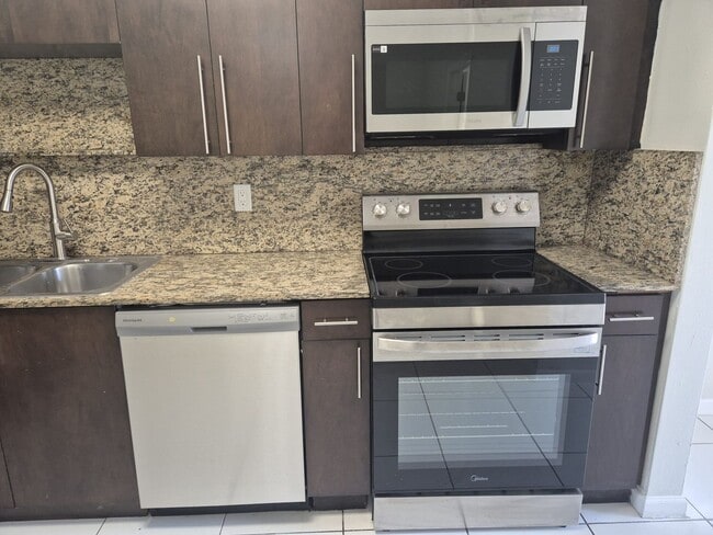 Photo - 3612-3614 TAYLOR ST Unidad 3614