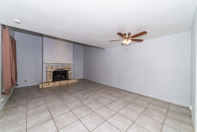 Photo - RENOVATED 2-BEDROOM TOWNHOME IN AHISD