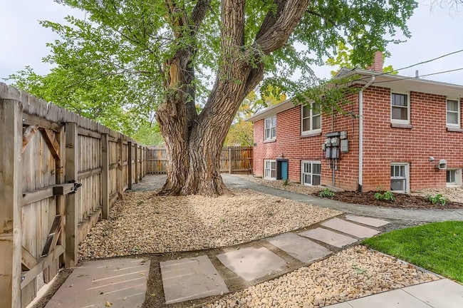 Photo - 3130 Folsom St Apartment Unit 3132