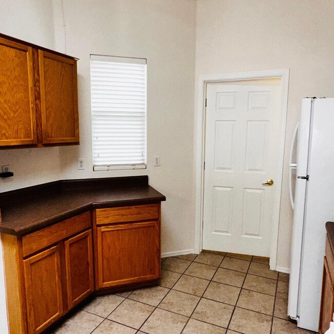 Photo - 949 S Racine Ln