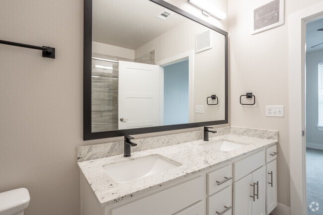 2BR, 2BA - 1064SF