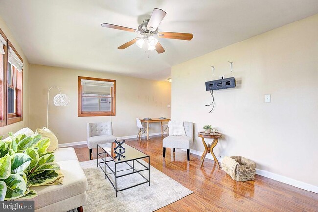 Photo - 1622 Tieman Dr