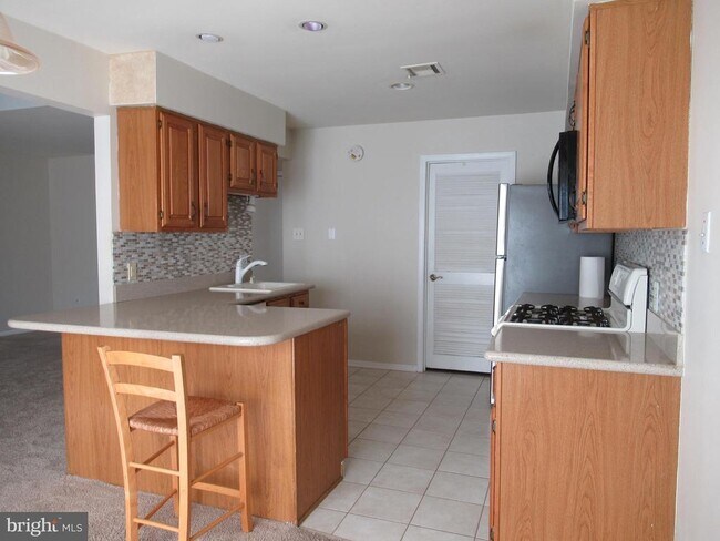 Photo - 14 Beverly Ct