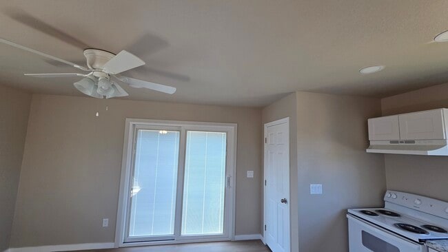Photo - 1330 W 15th St Unit Guest House