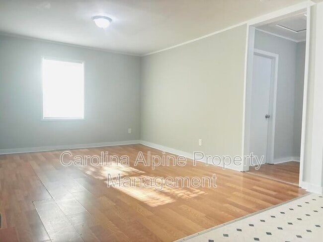 Photo - 1106 W Davidson Ave