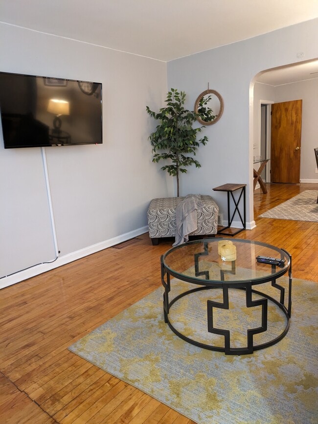 Photo - 12216 Parkhill Ave Unit Lower