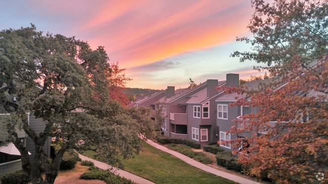 Building Photo - Granite Creek Apartments