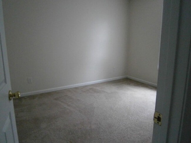 Photo - 231A Lakewood Dr