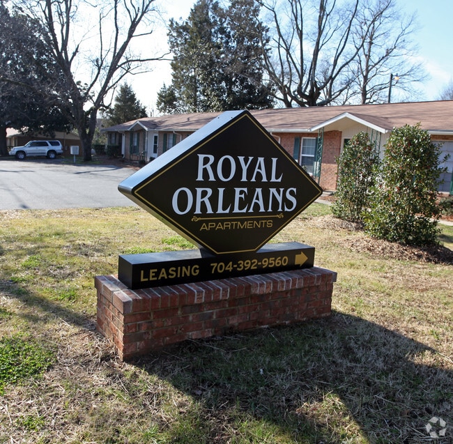 Photo - Royal Orleans Apartments