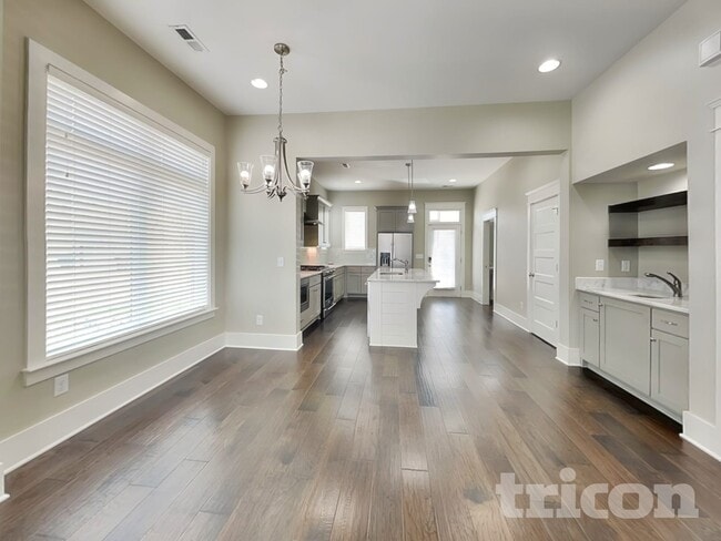 Photo - 6817 Charlotte Pike