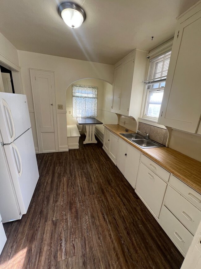 Photo - 445-447 S Main St Unidad 447 S Main