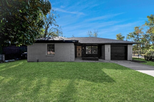 Photo - 5606 Elmlawn Dr