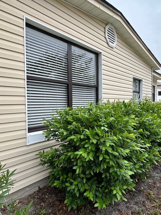 Photo - Cute 2 Bedroom 1 Bath with huge Screen Porch