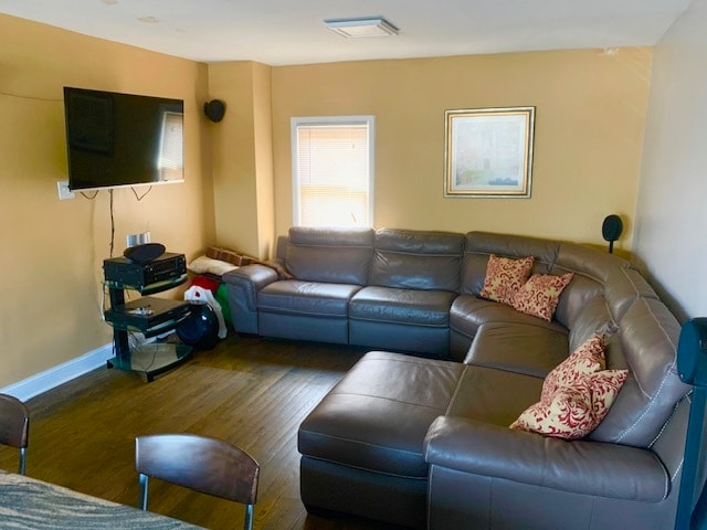 Living room - 5310 S Archer Ave Unit 1 R