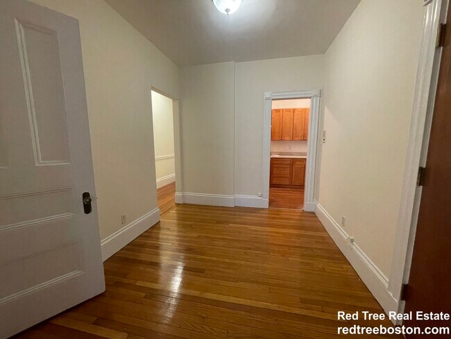 Photo - 504 Beacon St Unit 21